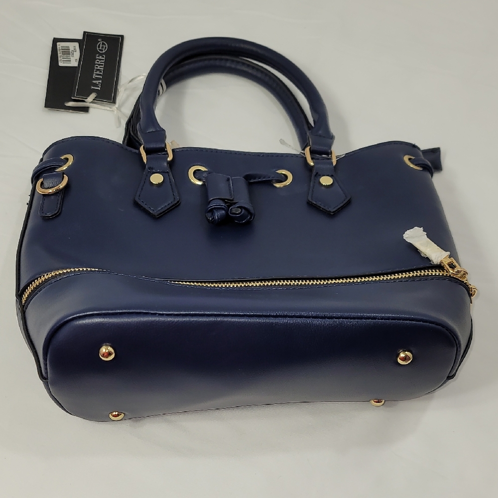 Elegant Blue Satchel with Structured Design and Gold Accents